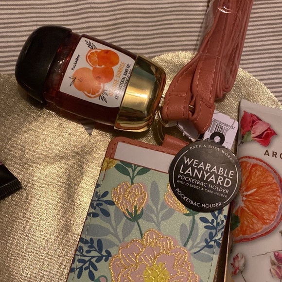 NEW Bath and Body Works Aromatherapy Invigoration Rose Tangerine + Free Gifts! - Picture 4 of 12